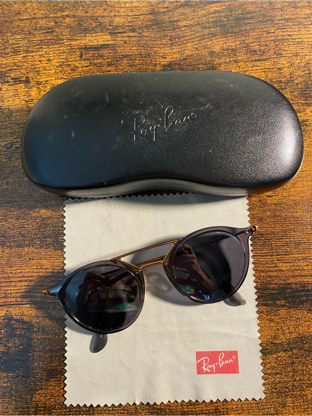 Ray-Ban Sunglasses - Picture 2 of 5